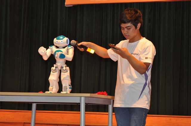 CEO nổi tiếng bật mí cách kiếm công việc có lương nghìn USD