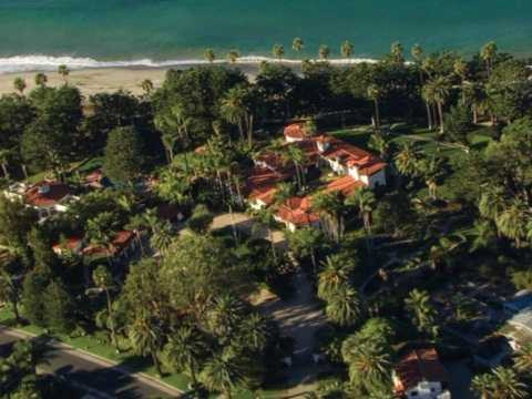 Biệt thự xa xỉ này rộng tới hơn 5 mẫu đất và có đường bờ biển dài hơn 150m