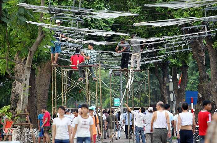 Hệ thống chiếu sáng ở khu vực quanh bờ hồ Hoàn Kiếm sẽ là điểm nhấn ấn tượng. (Ảnh: Hà Thành)