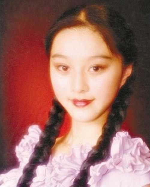 Ảnh cũ của họ Phạm bị lôi ra so sánh với hiện tại