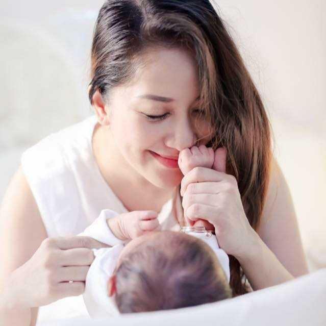 Khánh Thi - Phan Hiển 4