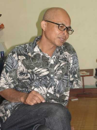 Nghệ sỹ Hán Văn Tình phục hồi sau cơn bệnh một phần nhờ tập thở hàng ngày. Nghệ sỹ Hán Văn Tình phục hồi sau cơn bệnh một phần nhờ tập thở hàng ngày.