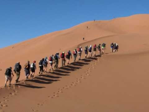 Du ngoạn sa mạc khổng lồ Sahara Du ngoạn sa mạc khổng lồ Sahara