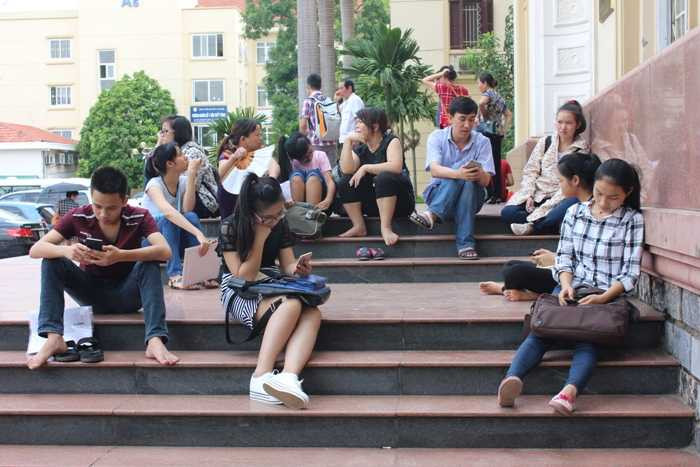 Ngày 20/8: Điểm chuẩn dự kiến trường top đầu biến động thế nào?