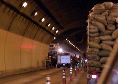 tai nạn, hầm đường bộ, Hải Vân, nghiêm trọng, giao thông, đâm xe, thương vong