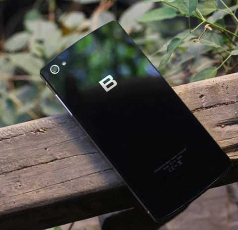 Điện thoại Bphone được quảng cáo là chiếc smartphone Made in Vietnam.
