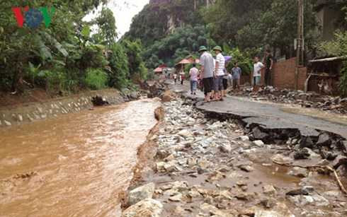Các tuyến đường sạt lở Các tuyến đường sạt lở