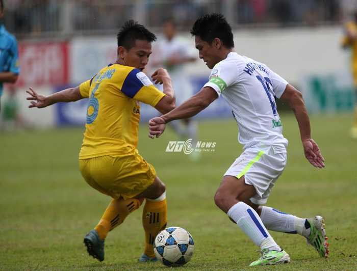 HAGL lội ngược dòng