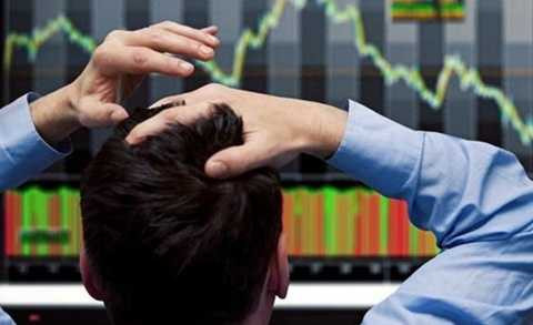 NĐT đang rơi vào tâm lý lo ngại. NĐT đang rơi vào tâm lý lo ngại.