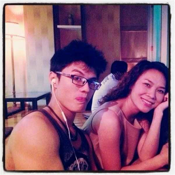 Lâm Vinh Hải thường xuyên chụp hình tình cảm với đàn chị Mỹ Tâm