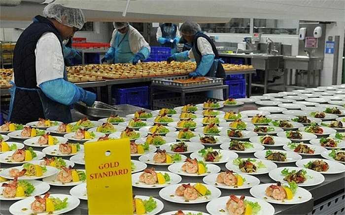 Sự đồng nhất là một tiêu chuẩn vô cùng quan trọng, vì hành khách sẽ dễ dàng so sánh nếu thấy các suất ăn có sự chênh lệch. 