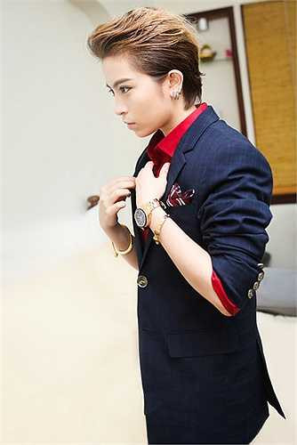 Xuất hiện trên thảm đỏ, hai diễn viên chính phim Yêu ngay lập tức thu hút nhiều ống kính.