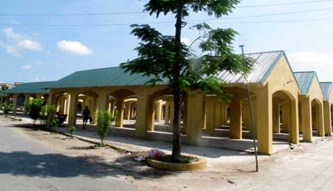 Chợ Huyện ngày nay Chợ Huyện ngày nay