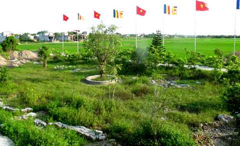 Nơi đây từng là bãi tha ma chôn người chết đói quanh chợ Huyện Nơi đây từng là bãi tha ma chôn người chết đói quanh chợ Huyện