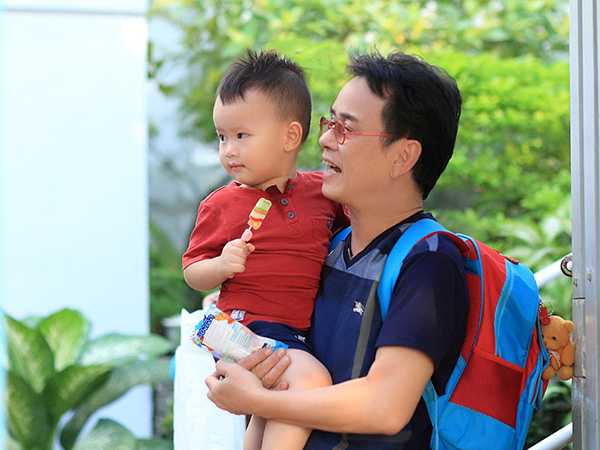 sao việt nuôi con