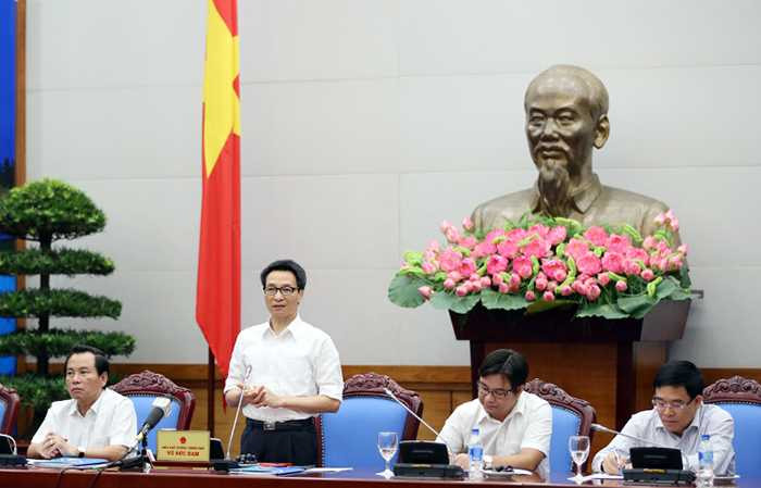 Phó Thủ tướng Vũ Đức Đam gặp mặt 98 thủ khoa xuất sắc trên địa bàn TP Hà Nội