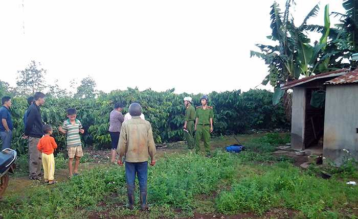 Dư luận xôn xao khi một người đàn ông cầm giao chém chết 4 người, 3 người khác bị thương