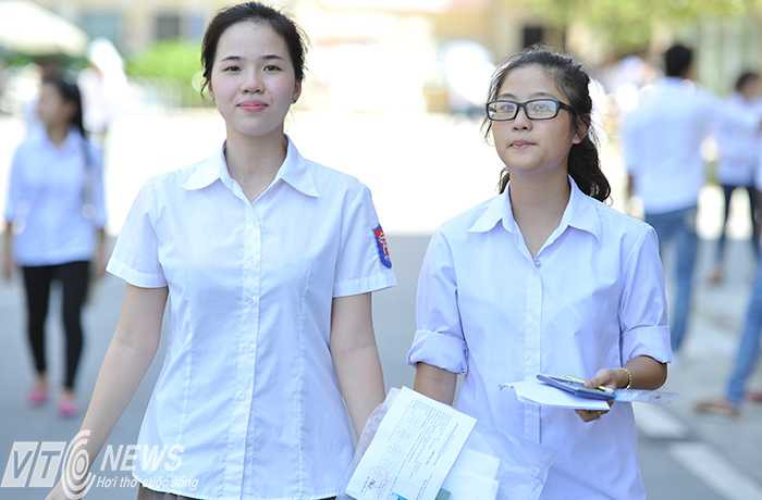 Các trường đại học liên tiếp công bố điểm chuẩn để thí sinh và phụ huynh được biết