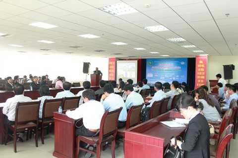 Tham luận “Ứng dụng giải pháp TMĐT và TTĐT trong hoạt động SXKD của Doanh nghiệp” của VTC Intecom đã nhận được sự quan tâm đặc biệt của các đại biểu tham dự Hội thảo Tham luận “Ứng dụng giải pháp TMĐT và TTĐT trong hoạt động SXKD của Doanh nghiệp” của VTC Intecom đã nhận được sự quan tâm đặc biệt của các đại biểu tham dự Hội thảo