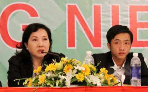 Bà Nguyễn Thị Như Loan và con trai Nguyễn Quốc Cường Bà Nguyễn Thị Như Loan và con trai Nguyễn Quốc Cường