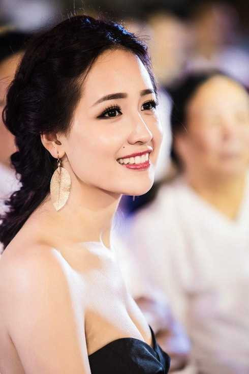 Hoa hậu Mai Phương Thúy