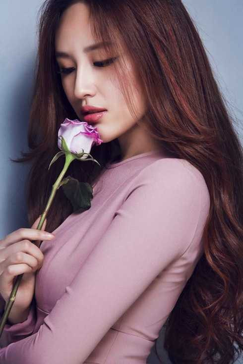 Thời điểm lý tưởng để kết hôn là khoảng 35 tuổi - Mai Phương Thúy