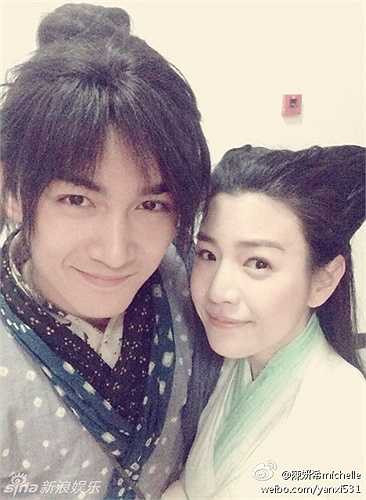 Ngay sau đó, phía công ty quản lý của Trần Nghiên Hy lên tiếng thừa nhận quan hệ tình cảm giữa hai người. Chuyện tình 'chị em' (Nghiên Hy sinh năm 1883, Trần Hiểu sinh năm 1987) của cặp đôi ngôi sao hiện tại đang là chủ đề nóng hổi trên các trang báo ở Trung Quốc lẫn Đài Loan và nhận được sự quan tâm của đông đảo người hâm mộ.