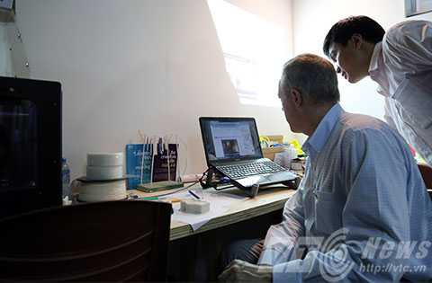 Đại sứ Hoa Kỳ, ngài Ted Osius, bà Rena Bitter, Tổng lãnh sự Hoa Kỳ, Việt Nam, thăm tổ chức học tập, cộng đồng, Đà Nẵng