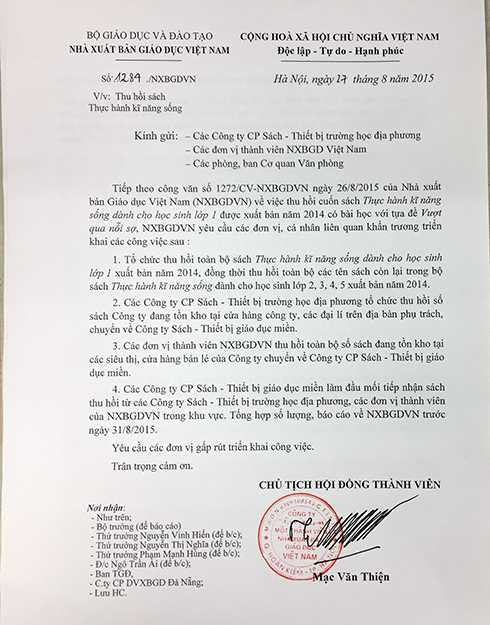 NXB Giáo dục Việt Nam yêu cầu các đơn vị thành viên thu hồi các cuốn sách "Thực hành kỹ năng sống cho học sinh lớp 1,2,3,4,5" được xuất bản năm 2014 