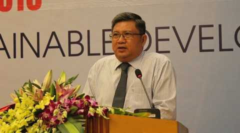 Khác với tất cả các kỳ diễn đàn kinh tế do Ủy ban Kinh tế Quốc hội tổ chức trước đây, diễn đàn lần này chỉ diễn ra 1 ngày và chỉ tập trung vào chủ đề hội nhập, không bàn về các vấn đề kinh tế - xã hội khác. Cách làm việc này được ông Nguyễn Văn Giàu – Chủ nhiệm UBKT Quốc hội nhắc lại trong phát biểu khai mạc. Khác với tất cả các kỳ diễn đàn kinh tế do Ủy ban Kinh tế Quốc hội tổ chức trước đây, diễn đàn lần này chỉ diễn ra 1 ngày và chỉ tập trung vào chủ đề hội nhập, không bàn về các vấn đề kinh tế - <a href='https://vtcnews.vn/xa-hoi.2.0.html' >xã hội</a> khác. Cách làm việc này được ông Nguyễn Văn Giàu – Chủ nhiệm UBKT Quốc hội nhắc lại trong phát biểu khai mạc.