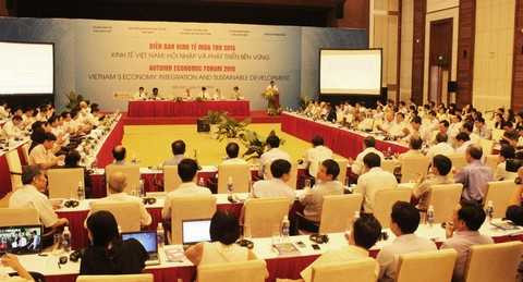 Diễn đàn cũng thảo luận về vấn đề nông nghiệp và nông dân trong hội nhập, coi đây là nhóm lĩnh vực, đối tượng đông đảo nhất, nhưng lại thiệt thòi nhất khi nền kinh tế hội nhập quốc tế do không được quan tâm thích đáng. Diễn đàn cũng thảo luận về vấn đề nông nghiệp và nông dân trong hội nhập, coi đây là nhóm lĩnh vực, đối tượng đông đảo nhất, nhưng lại thiệt thòi nhất khi nền kinh tế hội nhập quốc tế do không được quan tâm thích đáng.