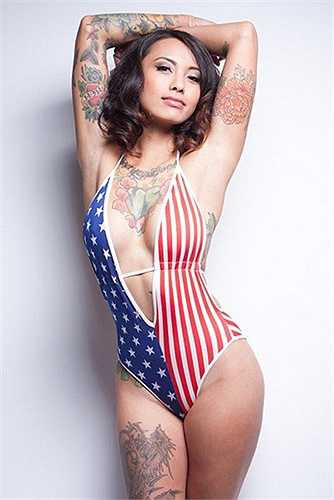 Cô gái có thể nói được tiếng Việt và từ lâu đã ấp ủ giấc mơ được đóng phim. Bởi thế, vai diễn nhỏ trong bộ phim bom tấn Hollywood khiến cô rất phấn khích