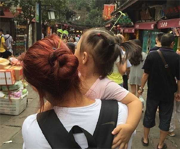 Theo Shanghaiist, trào lưu này có thể được lấy cảm hứng từ một nhân vật trong bộ phim hoạt hình của Trung Quốc có tên 'Pleasant Goat và Big Bad Wolf'