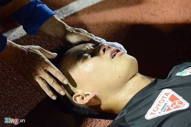 Hai đội bóng Đồng Nai và HAGL đang nằm cuối bảng, trận đấu diễn ra trên sân Đồng Nai chiều 28/8 mang tính quyết định suất trụ hạng vì thế các cầu thủ vắt kiệt sức lực để thi đấu. 