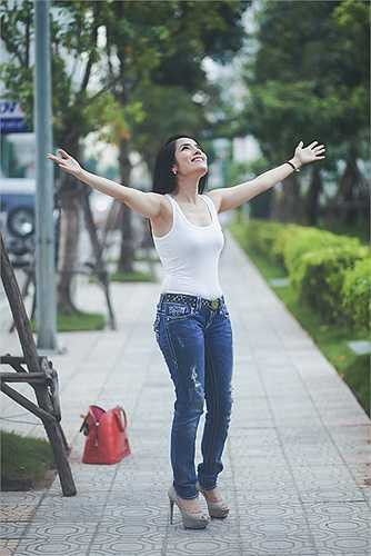 Thời gian này, Kiều Thanh đang tạm nghỉ để tìm khoảng lặng cho bản thân sau khi tập trung quay 2 phim là Khi đàn chim trở về và Câu hỏi số 5.