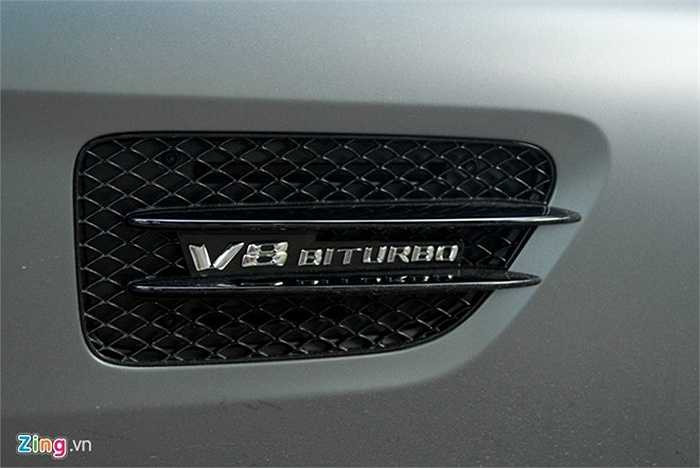 Xe sử dụng động cơ sử V8 tăng áp kép, dung tích 3.982 cc, sản sinh công suất 510 mã lực tại 6.250 vòng/phút, cùng mô-men xoắn cực đại 650 Nm ở dải vòng tua từ 1.750 đến 4.750 vòng/phút. 