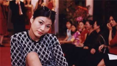 Tuyết, cô gái sắc sảo do Kim Oanh đảm nhận.