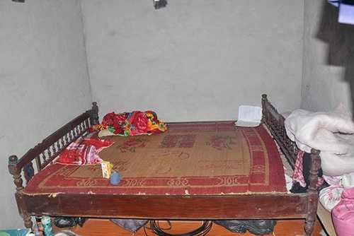 Căn buồng nơi nữ sinh lớp 11 bị cưỡng bức. Ảnh: N.H.