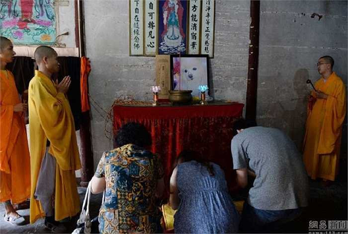 Theo nhân viên công ty dịch vụ này, họ có thể kiếm tiền nhờ hình thức kinh doanh này ở Thượng Hải