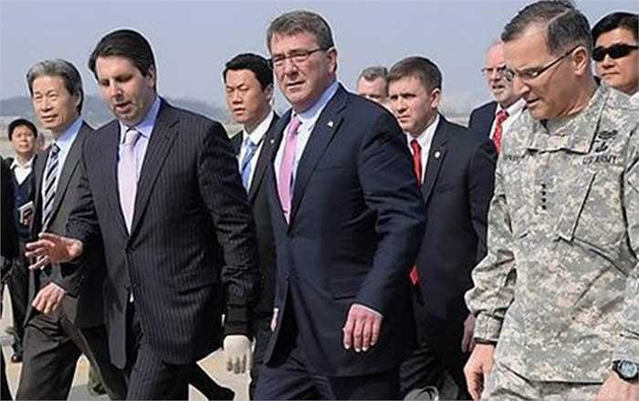 Sự có mặt của Bộ trưởng Quốc Phòng Mỹ còn là sự khích lệ dành cho 28.500 binh sĩ Mỹ đến đồn trú tại Hàn Quốc. Ngoài ra, các cuộc nghị sự sẽ mang tới giải pháp dành cho các vấn đề trên bán đảo Triều Tiên