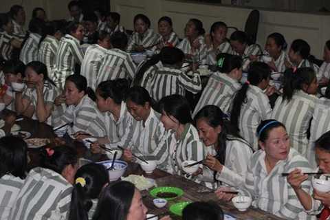 Bữa cơm trước ngày đặc xá Bữa cơm trước ngày đặc xá