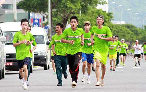 hàng ngàn, vận động viên, chuyên nghiệp, du khách, người dân, Đà Nẵng, Cuộc thi, Marathon quốc tế