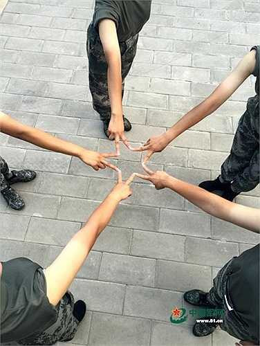 Tạo hình ngôi sao 5 cánh