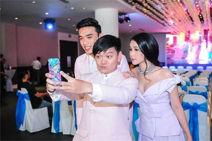 Sam giảm hẳn các hoạt động nghệ thuật của mình và ít xuất hiện trước công chúng. Mới đây, khán giả lại được chứng kiến Sam trở lại với nghệ thuật trong một chương trình thực tế mới đề cao vai trò đội nhóm mang tên Cùng nhau tỏa sáng. 