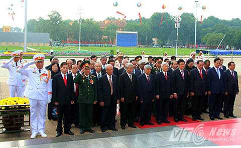 Các đồng chí lãnh đạo Đảng, Nhà nước tưởng nhớ Chủ tịch Hồ Chí Minh