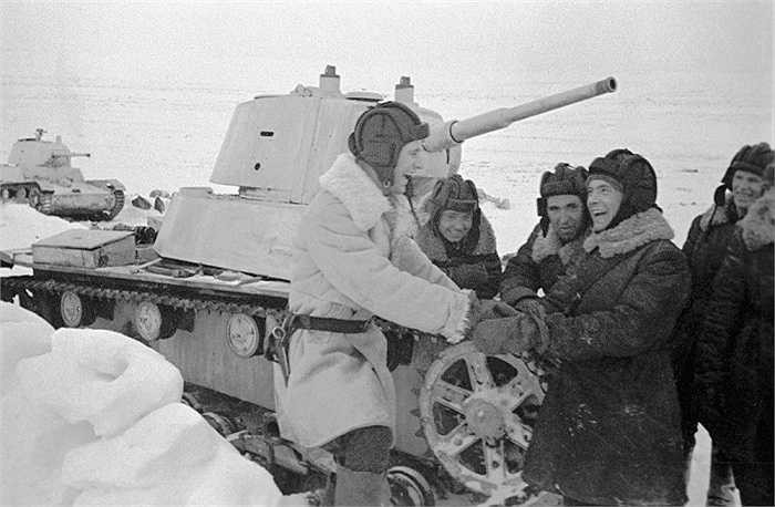 T-26 là xe tăng bộ binh hạng nhẹ của Liên Xô, được sử dụng nhiều trong Chiến tranh thế giới II