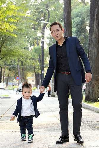 Con trai Duy Mạnh tên là Nguyễn Mạnh Cầm. Tên thân mật của bé ở nhà là Nhóc Ti Òm.