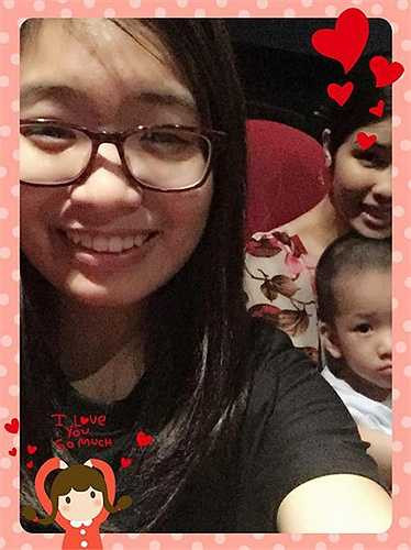 Hai chị em thừa hưởng nhiều nét đẹp từ bố và mẹ