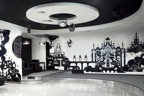 Vẽ tranh tường đang trở thành nghề yêu thích của nhiều bạn trẻ Vẽ tranh tường đang trở thành nghề yêu thích của nhiều bạn trẻ