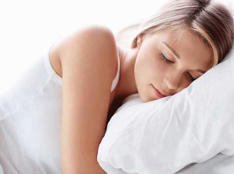 Ngủ ít hơn 6 giờ mỗi đêm tăng nguy cơ mắc cảm cúm 4 lần